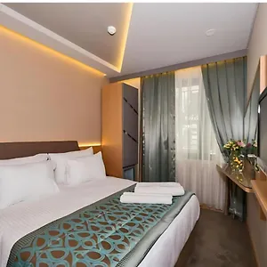 3* Otel Genova Old